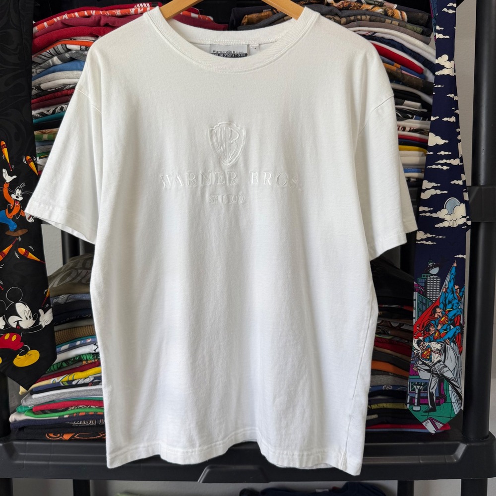 Vintage White Warner Bros Studio Embroidered Graphic T-Shirt Size Medium